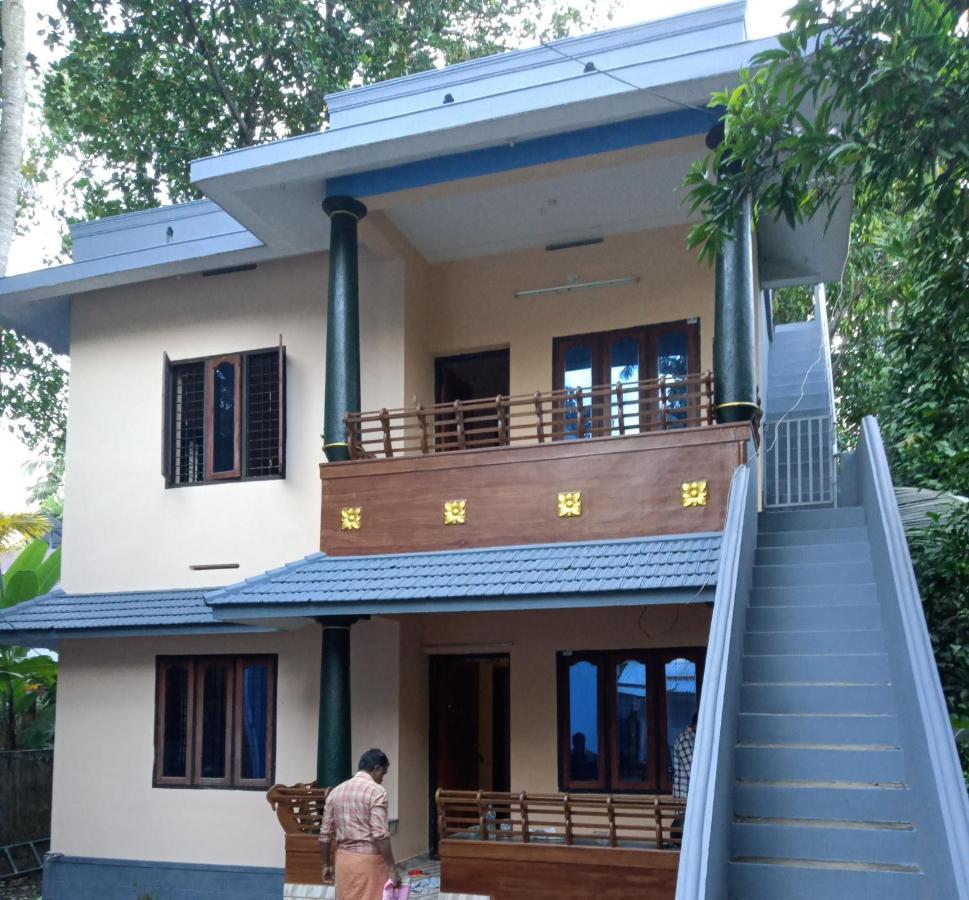 Venu'S By Quality Inn วาร์คาลา ภายนอก รูปภาพ